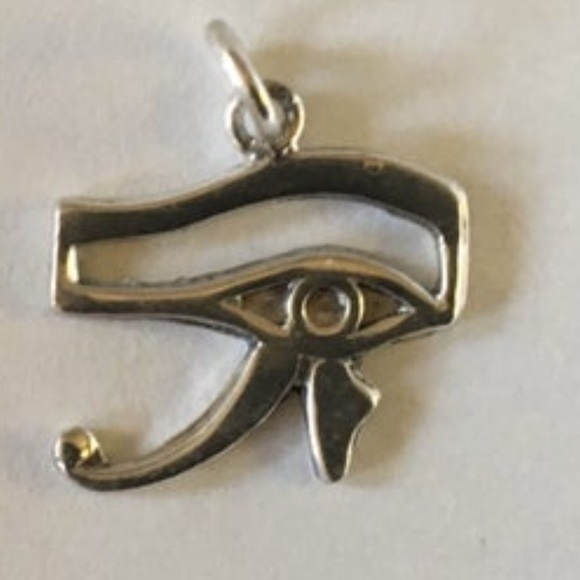 Final Sale Eye Of Hours Silver Pendent Made in Egypt - Picture 1 of 6